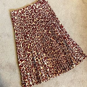 Burgundy Leopard Print Pleated Skirt